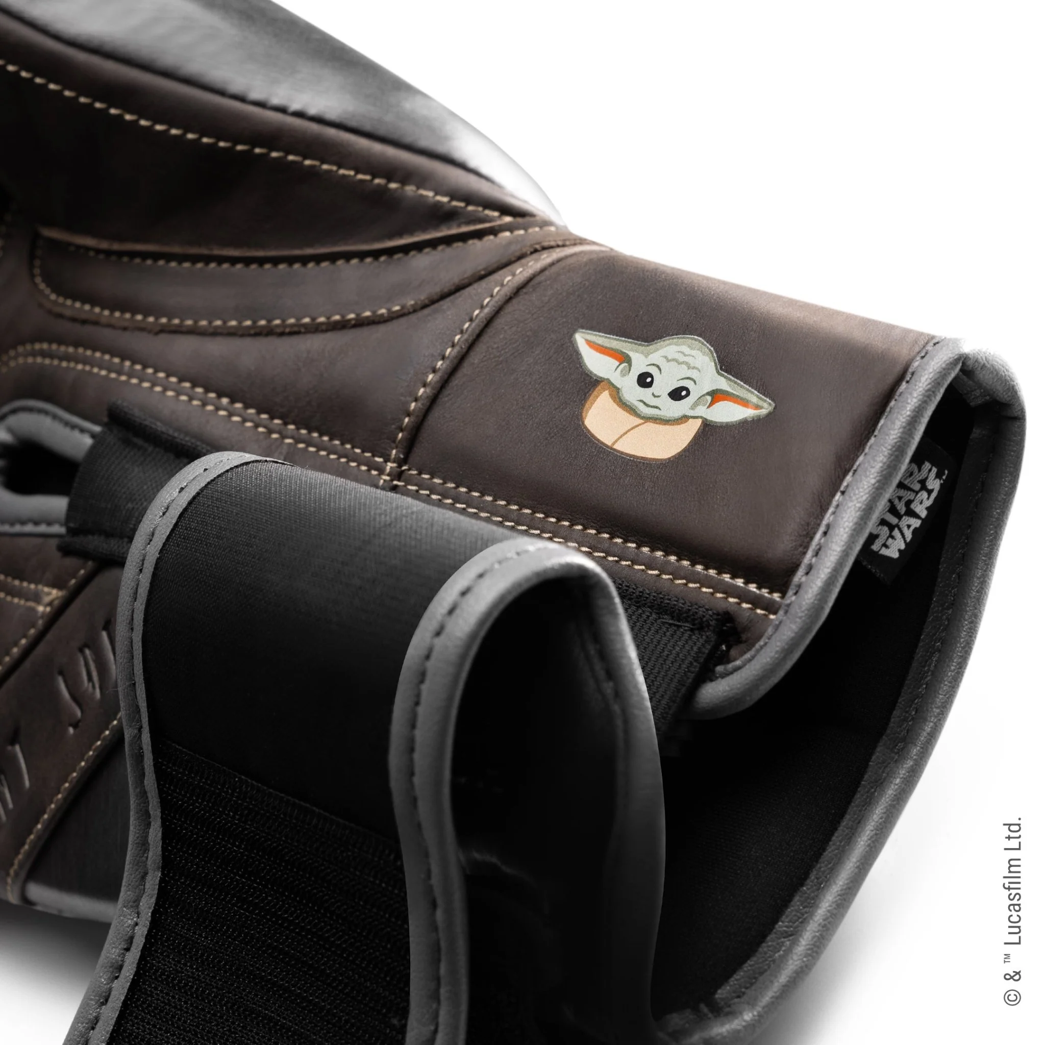 Star Wars Mandalorian Boxing Gloves - Image 12
