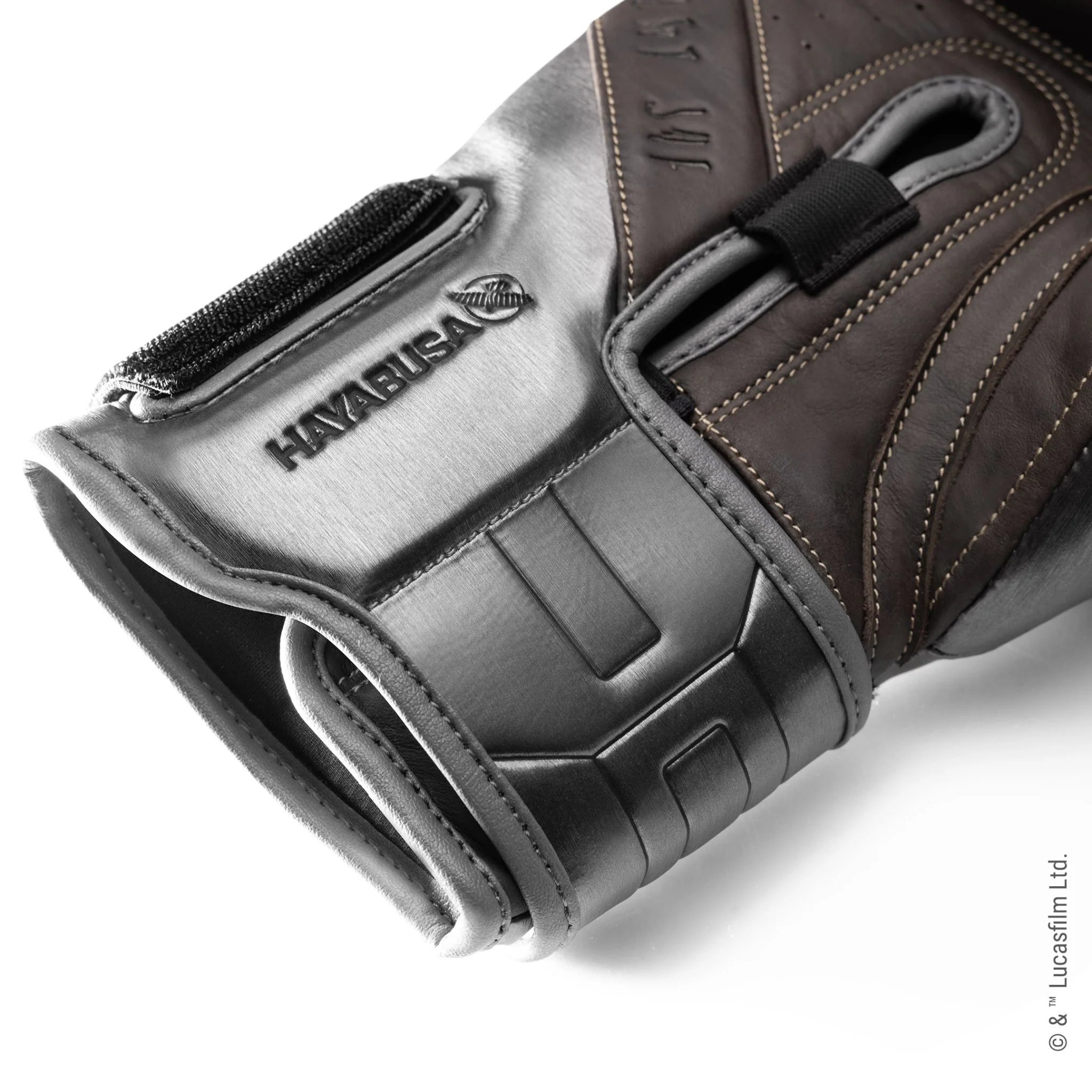 Star Wars Mandalorian Boxing Gloves - Image 18